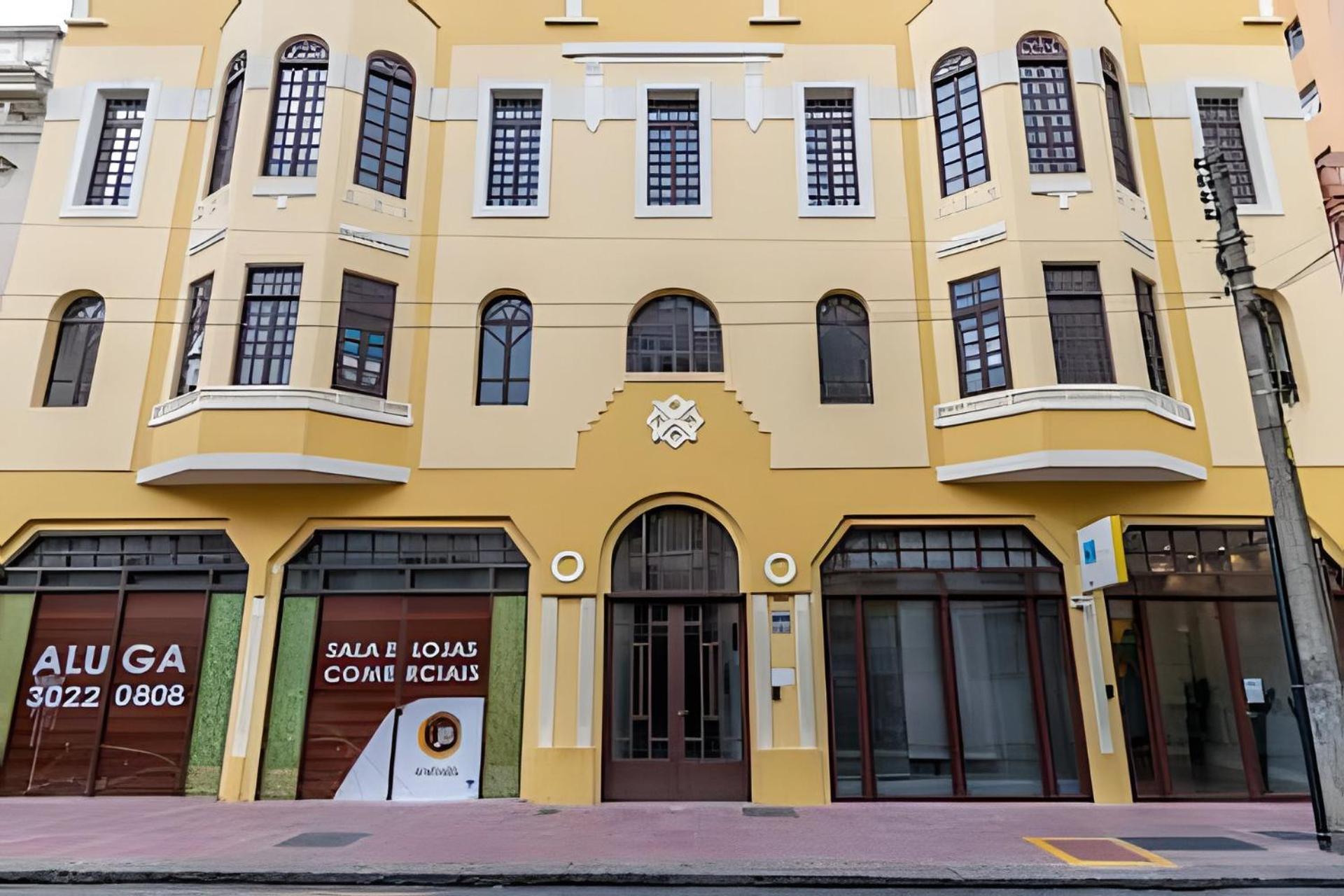Mitico, Toquio Com Ar Cond E Wi-fi Curitiba